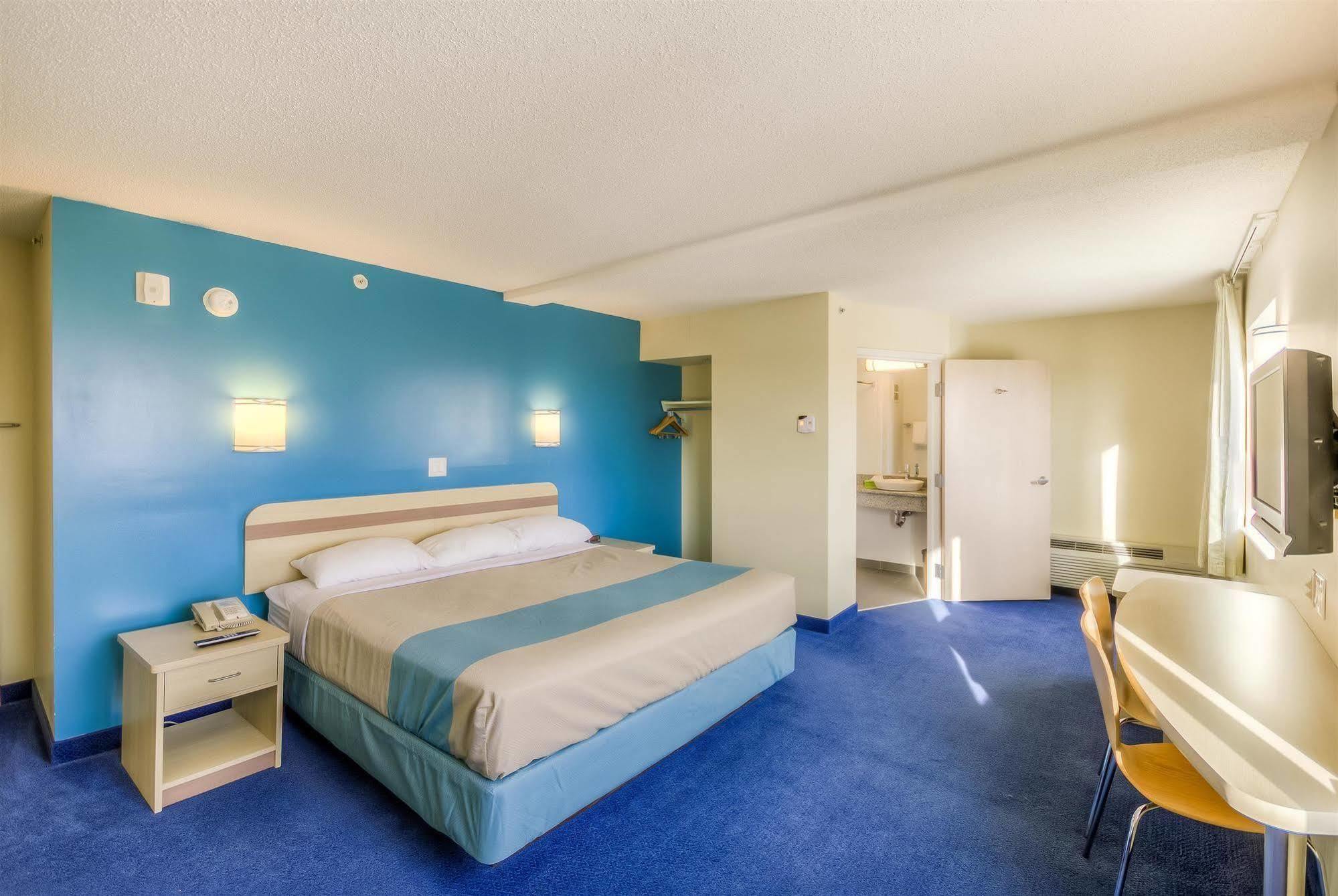 Motel 6-Estevan, SK Exterior foto
